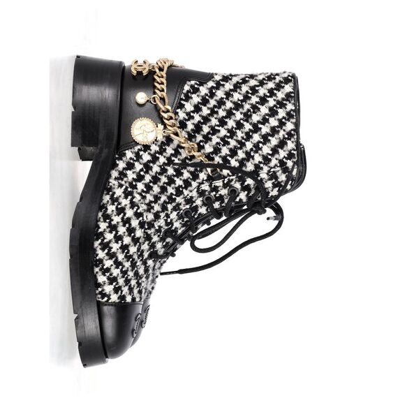 Chanel Interlocking CC Logo Tweed Patterned Combat Boots in Black and White - Picture 10 of 12
